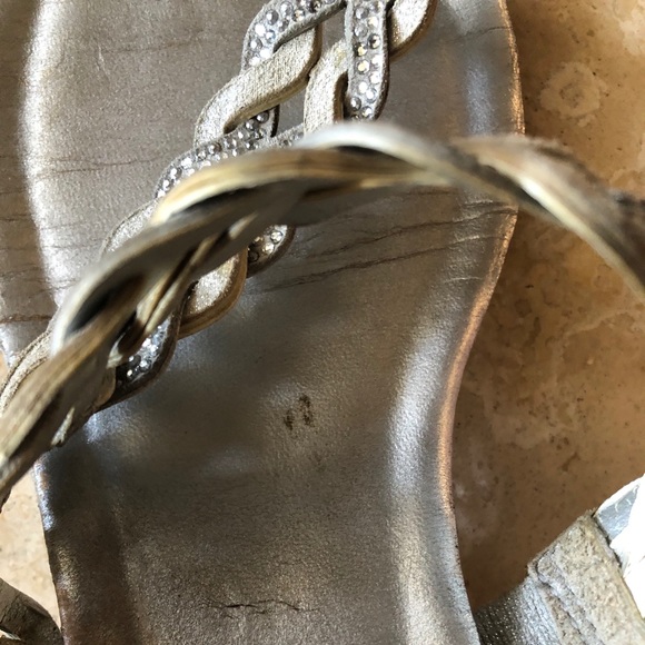 Vince Camuto Silver Rhinestone Sandals 7 1/2 - Picture 5 of 6